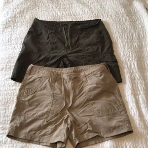 2 pairs of North Face shorts